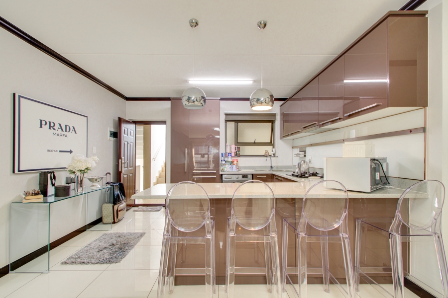 3 Bedroom Property for Sale in Broadacres Gauteng