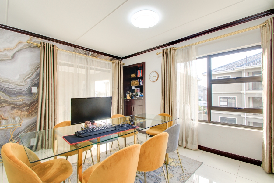 3 Bedroom Property for Sale in Broadacres Gauteng