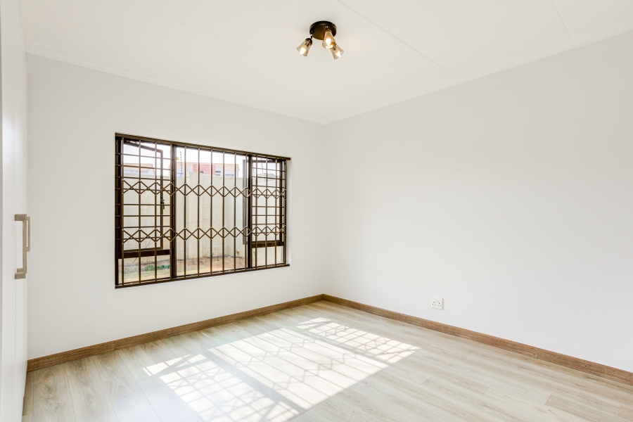 2 Bedroom Property for Sale in Fourways Gauteng