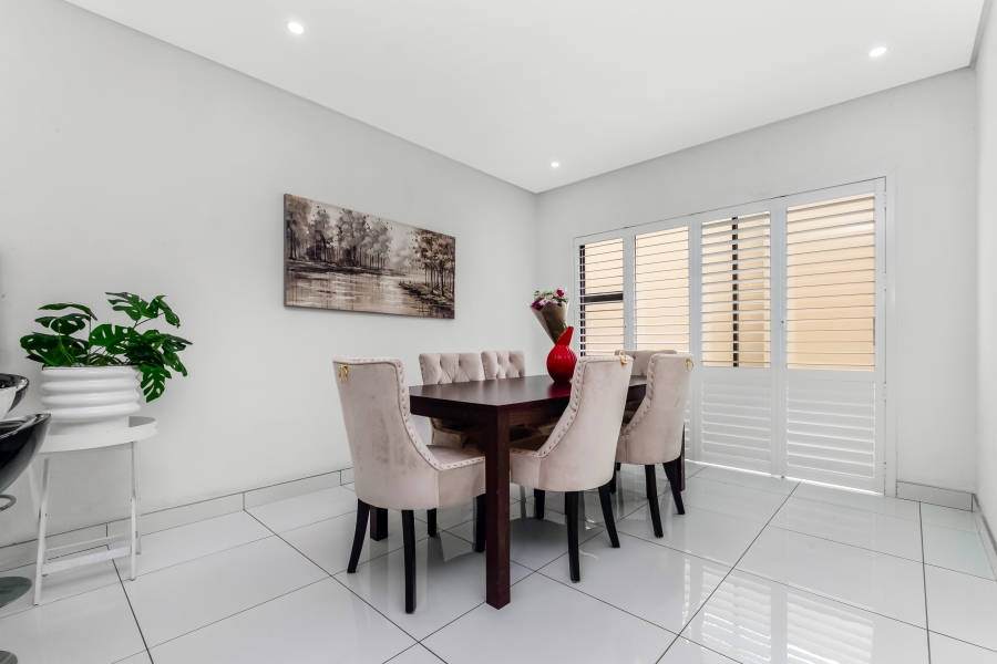 To Let 3 Bedroom Property for Rent in Broadacres Gauteng