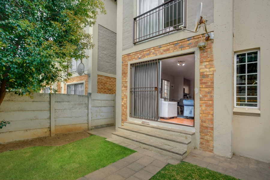 2 Bedroom Property for Sale in North Riding Gauteng
