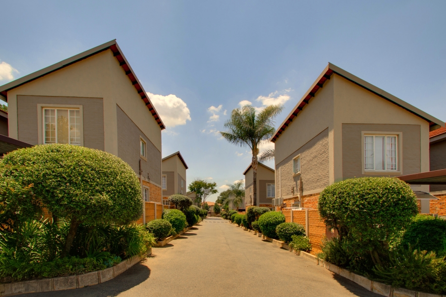 2 Bedroom Property for Sale in North Riding Gauteng