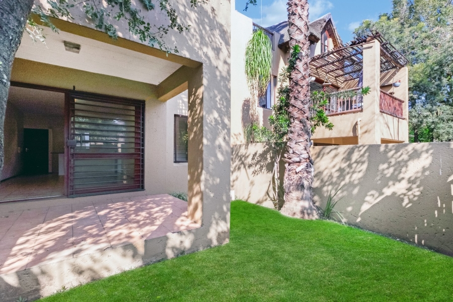 To Let 1 Bedroom Property for Rent in Douglasdale Gauteng