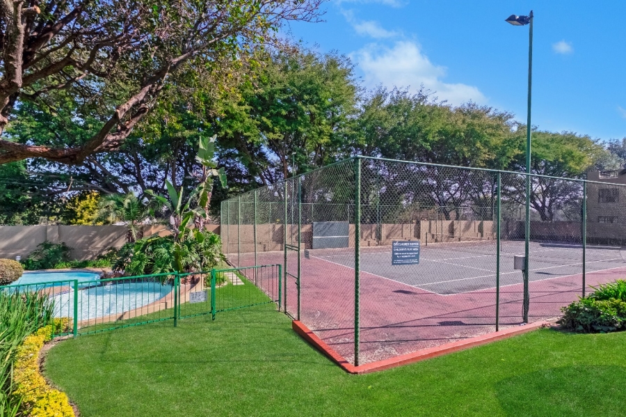 To Let 1 Bedroom Property for Rent in Douglasdale Gauteng