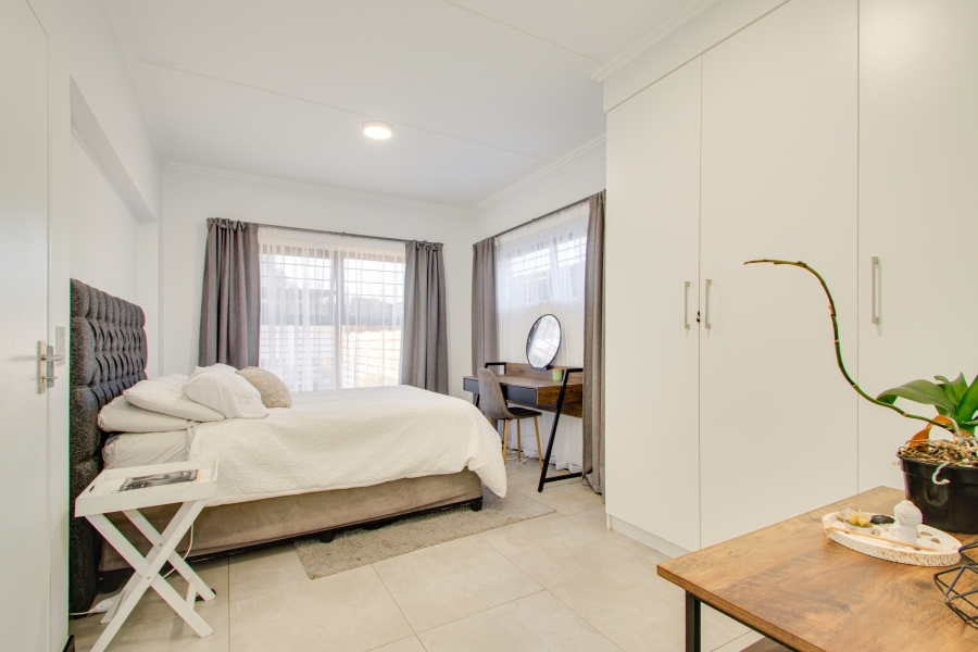 To Let 3 Bedroom Property for Rent in Broadacres Gauteng