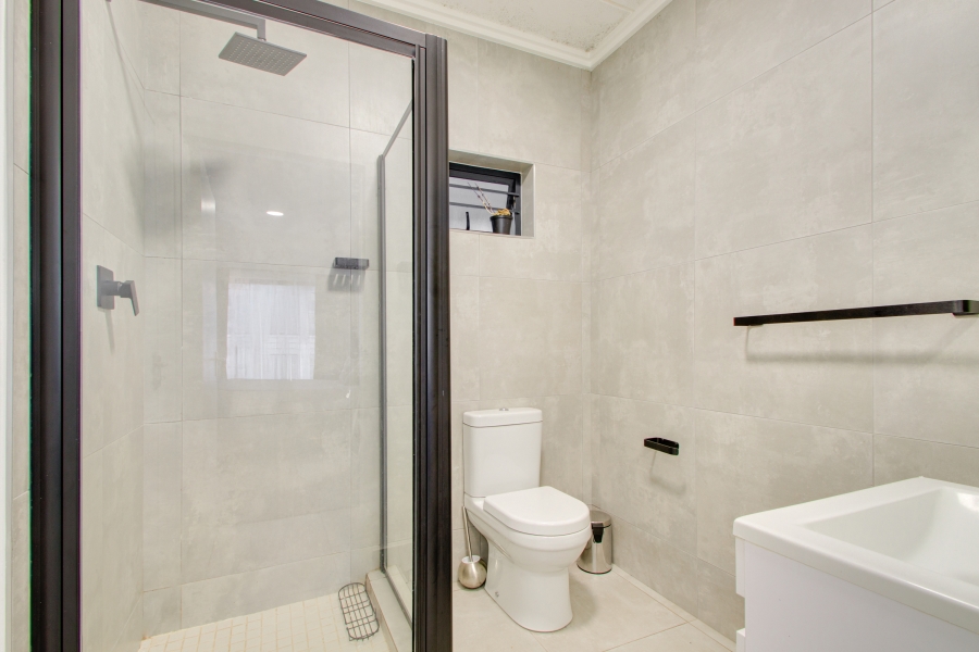 To Let 3 Bedroom Property for Rent in Broadacres Gauteng