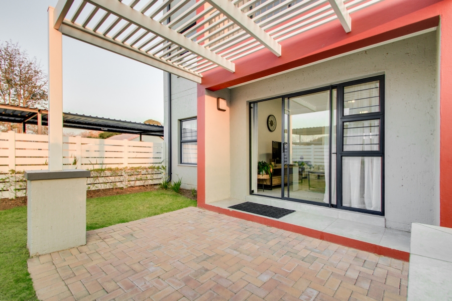 To Let 3 Bedroom Property for Rent in Broadacres Gauteng
