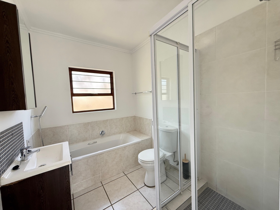 To Let 3 Bedroom Property for Rent in Fourways Gauteng