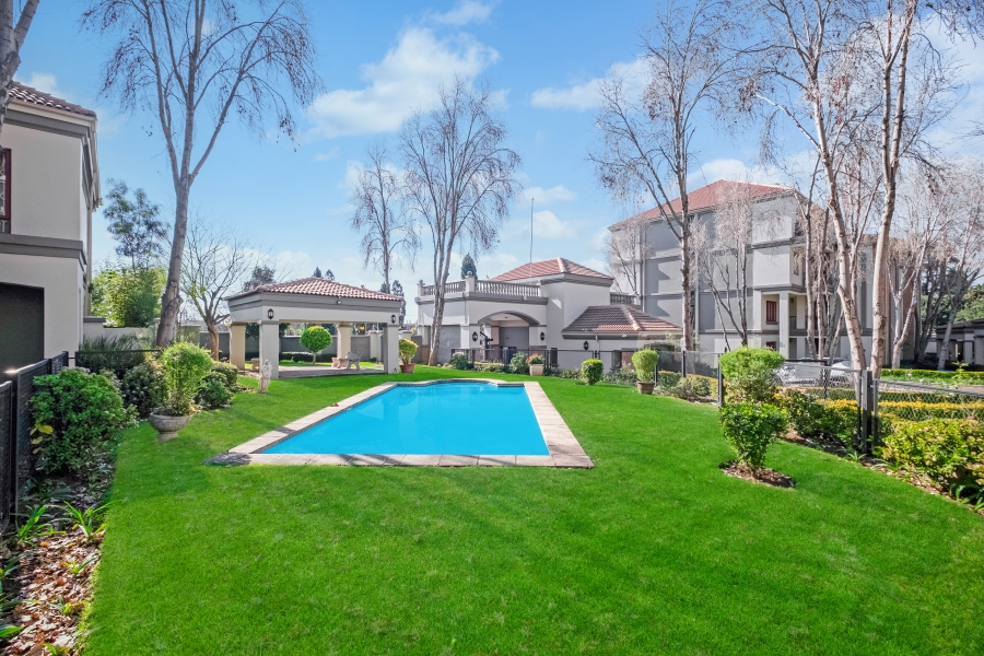 To Let 2 Bedroom Property for Rent in Morningside Gauteng