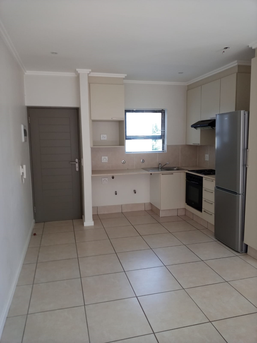 To Let 1 Bedroom Property for Rent in Fourways Gauteng