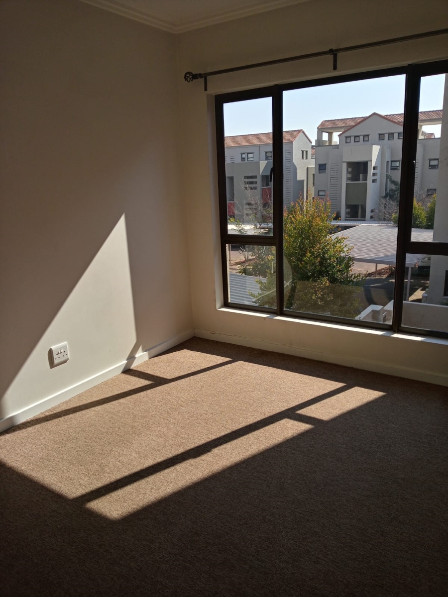 To Let 1 Bedroom Property for Rent in Fourways Gauteng