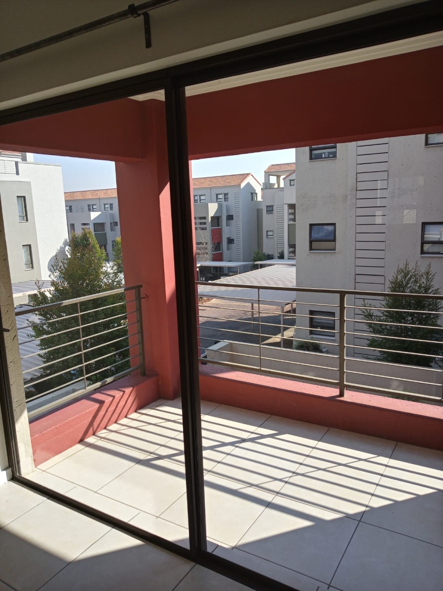 To Let 1 Bedroom Property for Rent in Fourways Gauteng