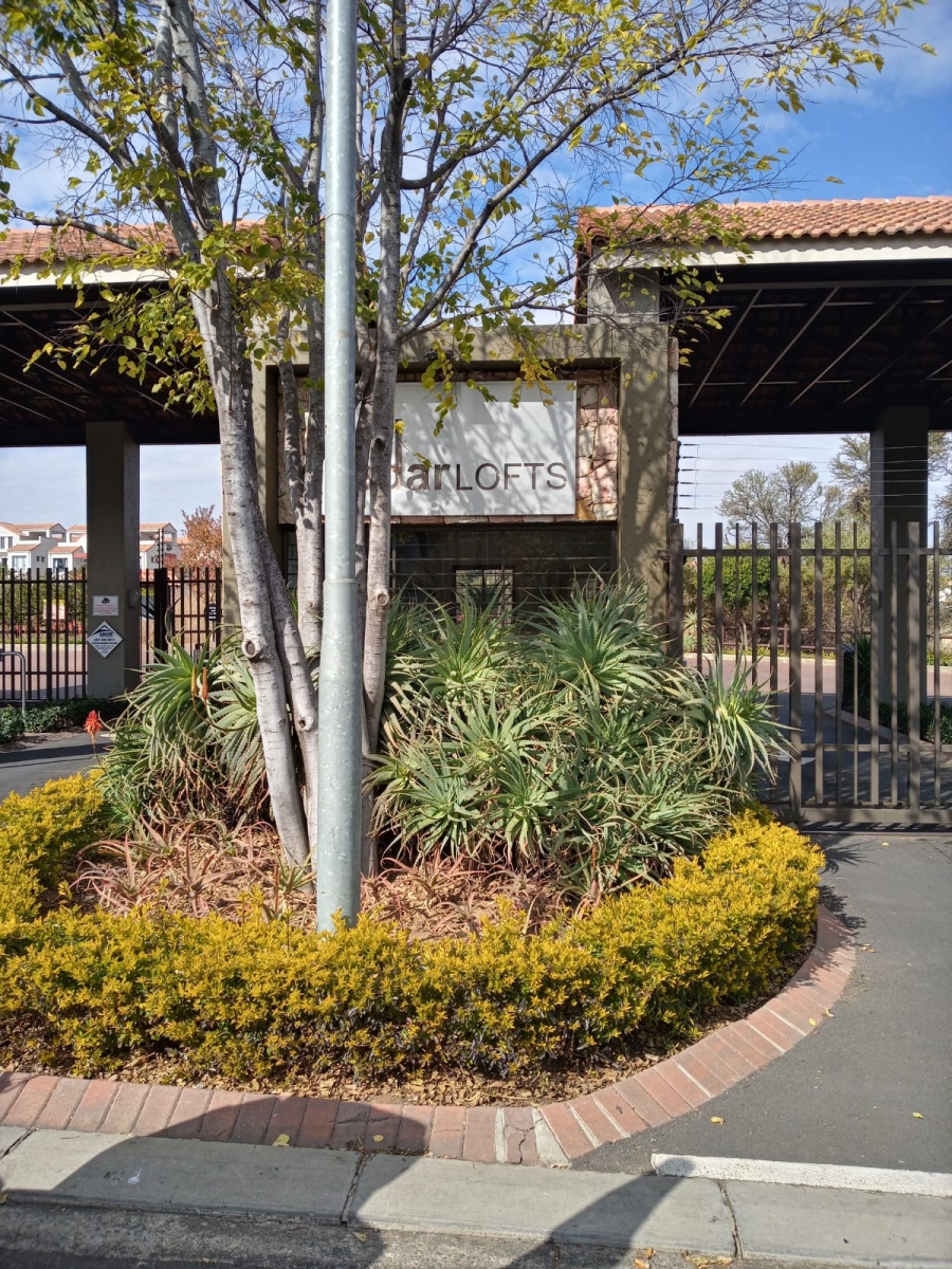 To Let 1 Bedroom Property for Rent in Fourways Gauteng