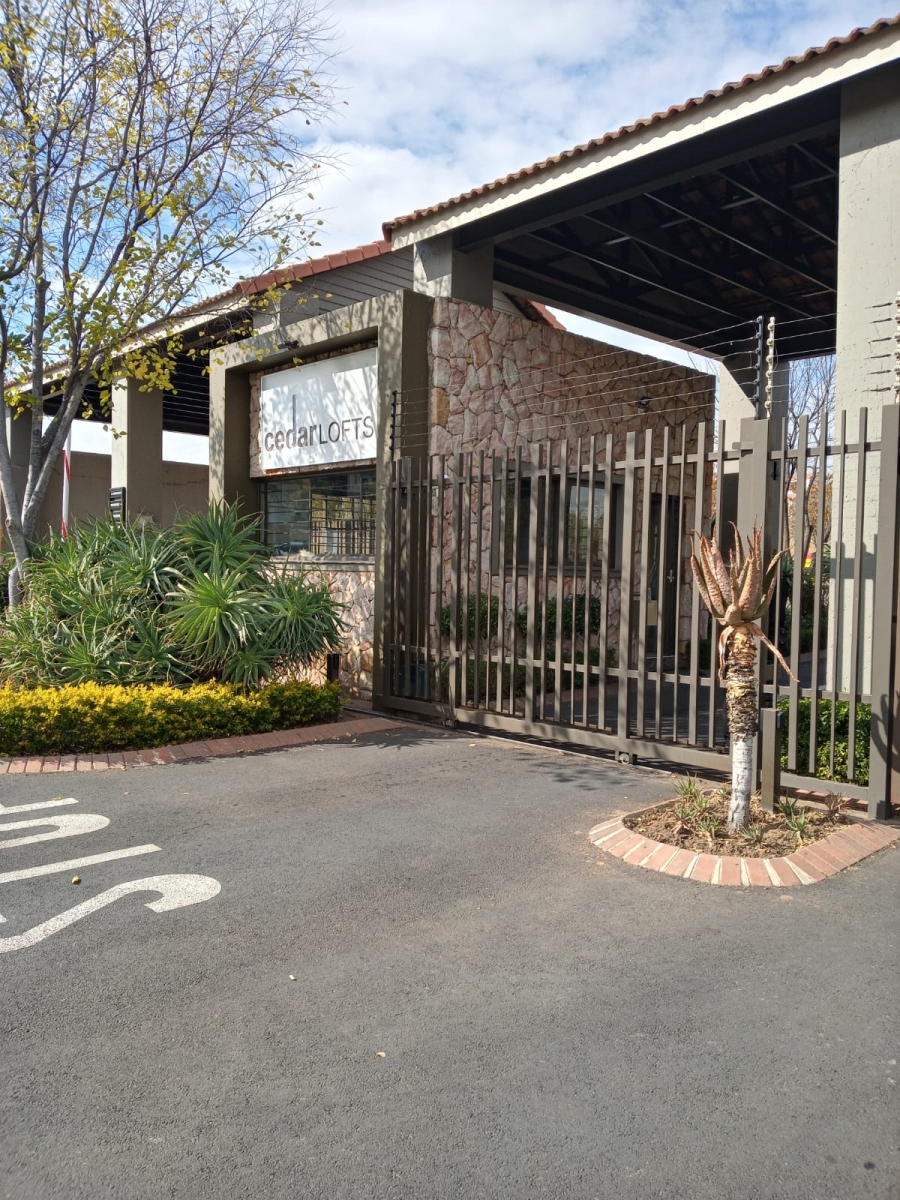 To Let 1 Bedroom Property for Rent in Fourways Gauteng