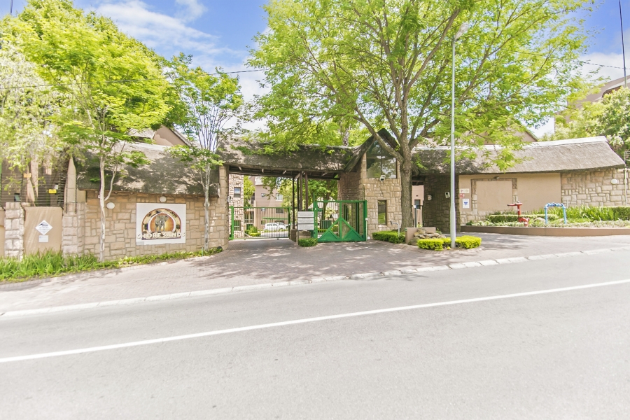 2 Bedroom Property for Sale in Douglasdale Gauteng