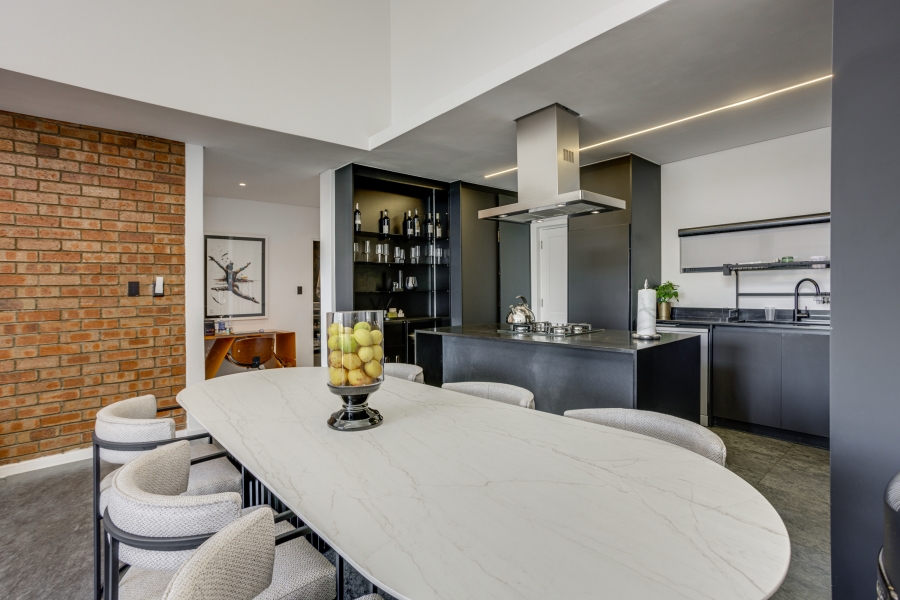 To Let 2 Bedroom Property for Rent in Broadacres Gauteng