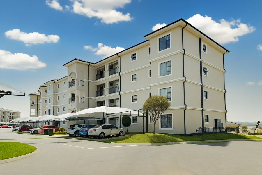 1 Bedroom Property for Sale in Blue Hills Gauteng