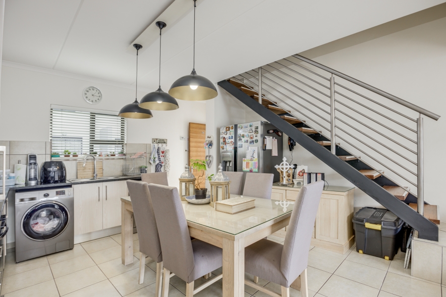 3 Bedroom Property for Sale in Barbeque Downs Gauteng