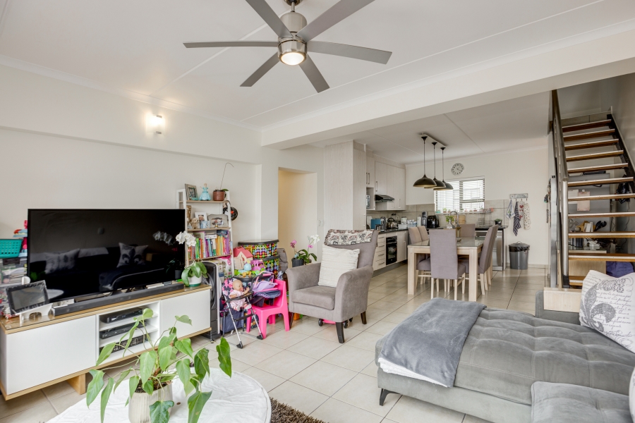 3 Bedroom Property for Sale in Barbeque Downs Gauteng