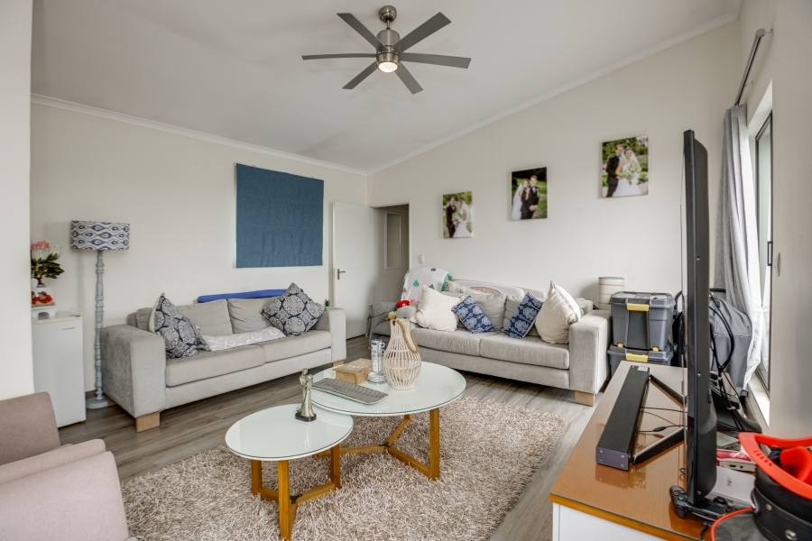 3 Bedroom Property for Sale in Barbeque Downs Gauteng