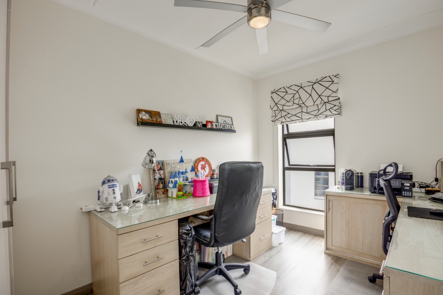 3 Bedroom Property for Sale in Barbeque Downs Gauteng