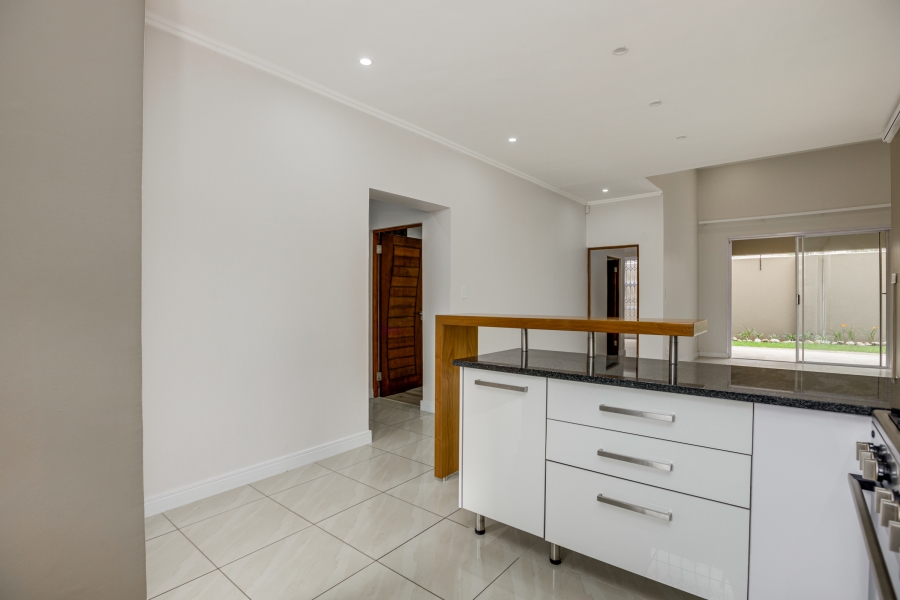 To Let 3 Bedroom Property for Rent in Bryanston Gauteng