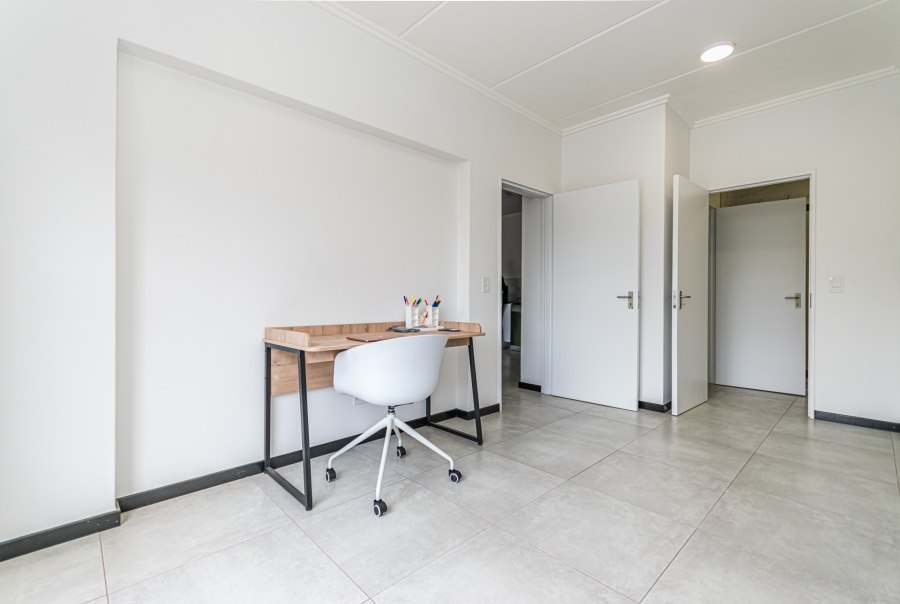 2 Bedroom Property for Sale in Bryanston Gauteng