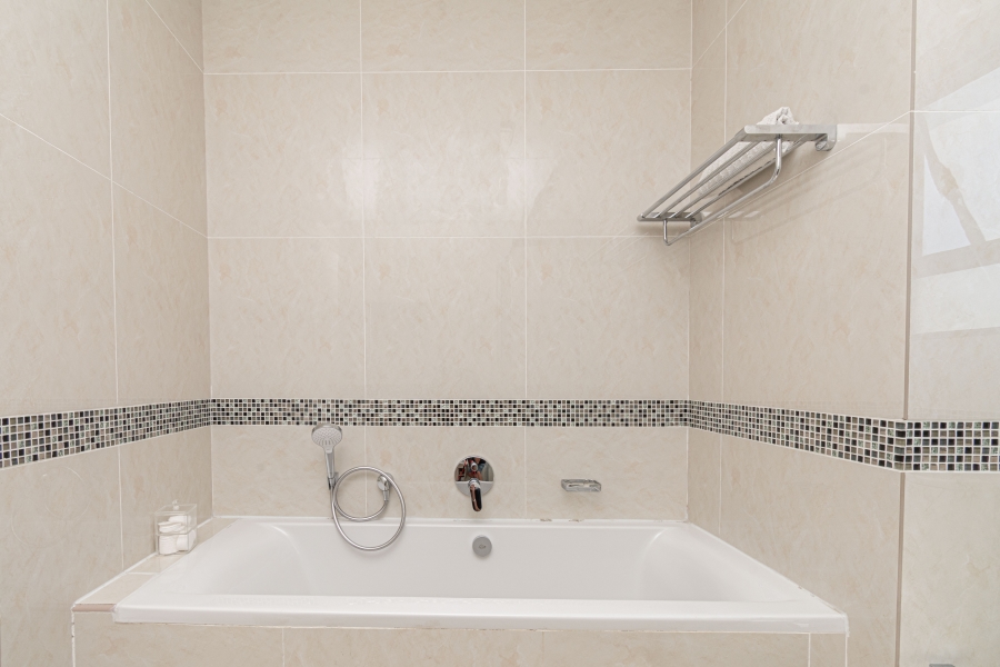 2 Bedroom Property for Sale in North Riding Gauteng