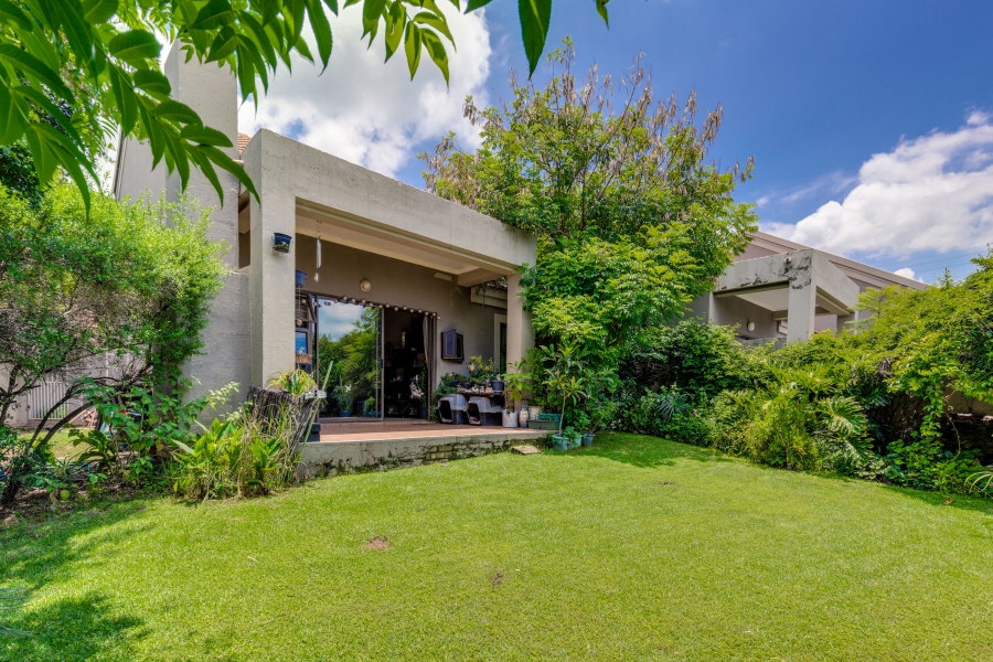 2 Bedroom Property for Sale in Broadacres Gauteng