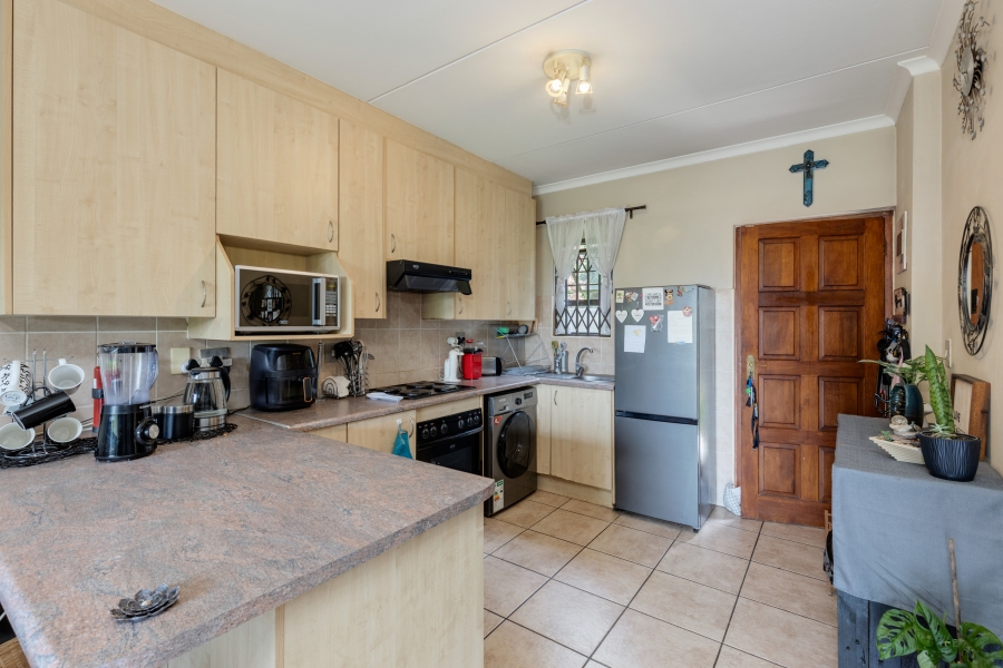 2 Bedroom Property for Sale in Broadacres Gauteng