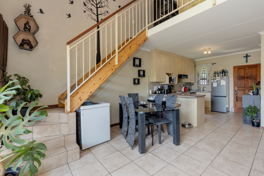 2 Bedroom Property for Sale in Broadacres Gauteng