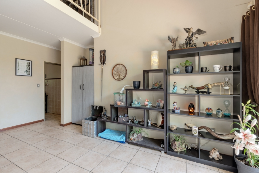 2 Bedroom Property for Sale in Broadacres Gauteng