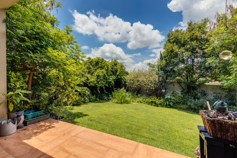 2 Bedroom Property for Sale in Broadacres Gauteng