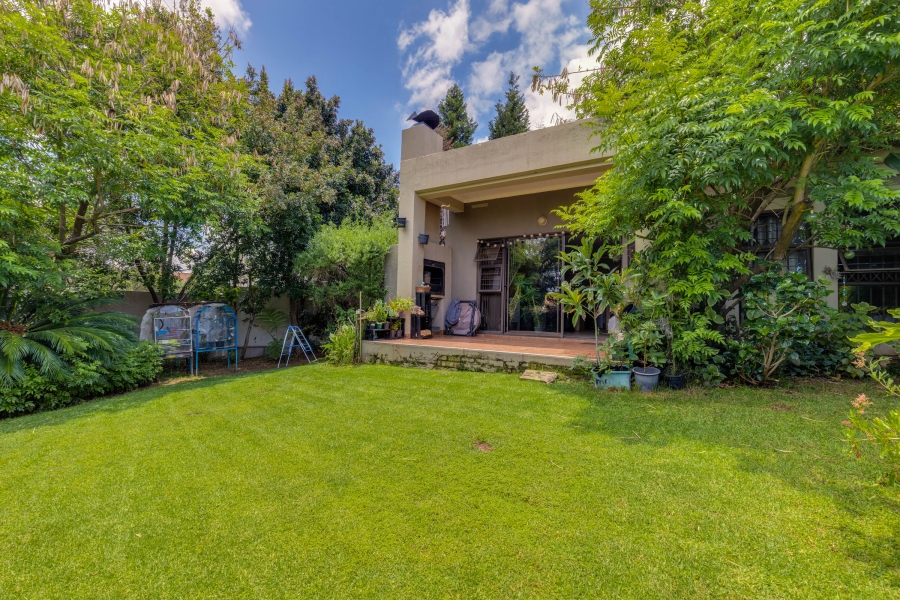 2 Bedroom Property for Sale in Broadacres Gauteng