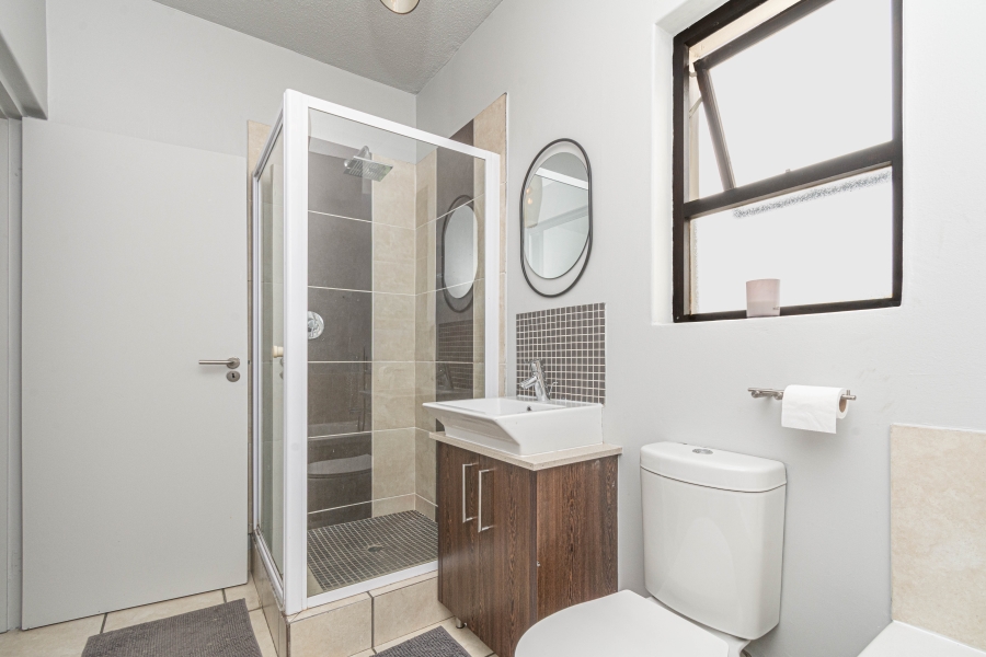 1 Bedroom Property for Sale in Lonehill Gauteng