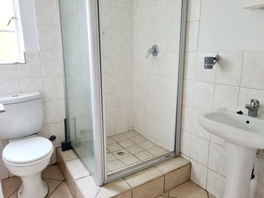 2 Bedroom Property for Sale in Honeypark Gauteng