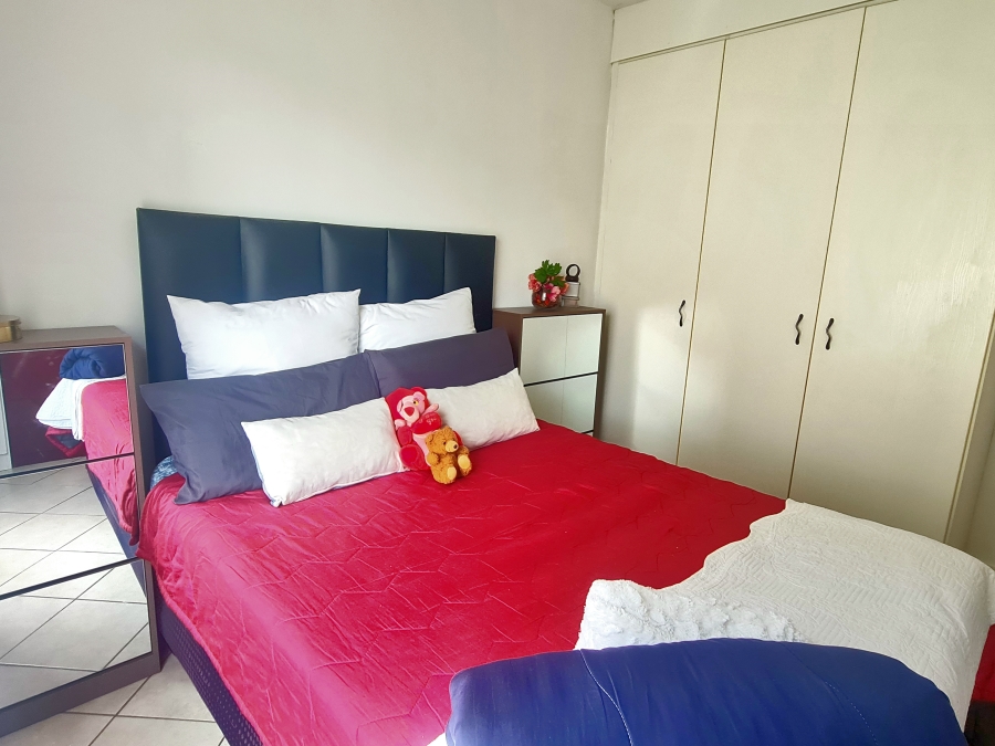 2 Bedroom Property for Sale in Honeypark Gauteng