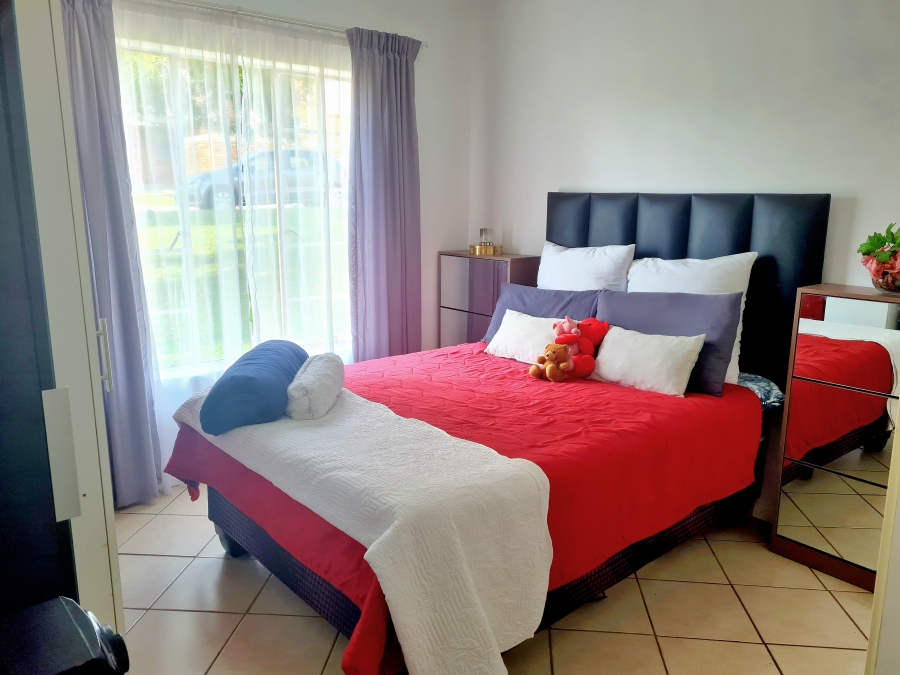2 Bedroom Property for Sale in Honeypark Gauteng