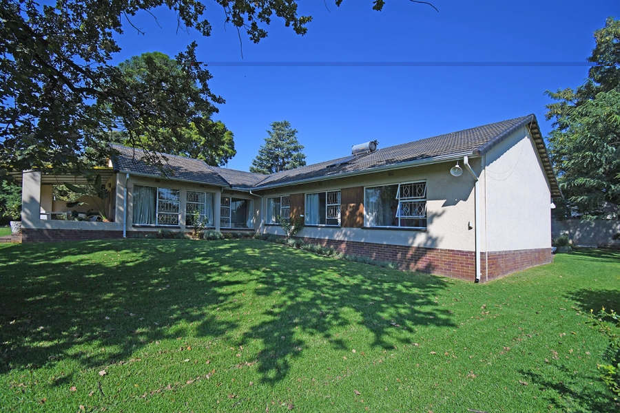 4 Bedroom Property for Sale in Beverley Gardens Gauteng