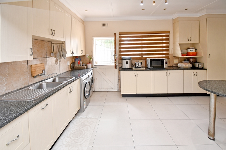 3 Bedroom Property for Sale in Bryanston Gauteng