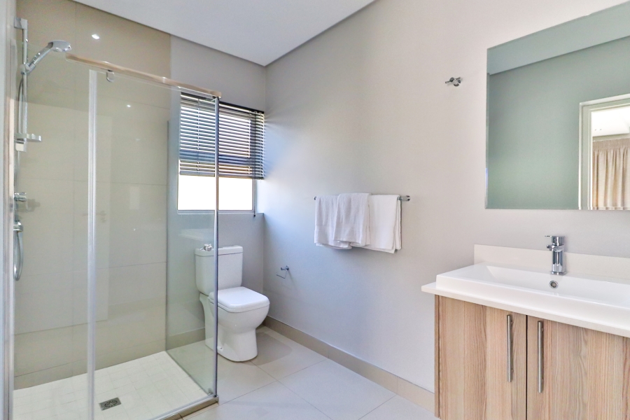 To Let 2 Bedroom Property for Rent in Broadacres Gauteng