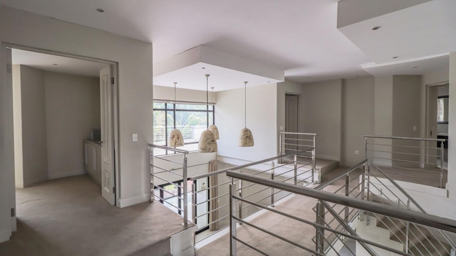 5 Bedroom Property for Sale in Hurlingham Gauteng