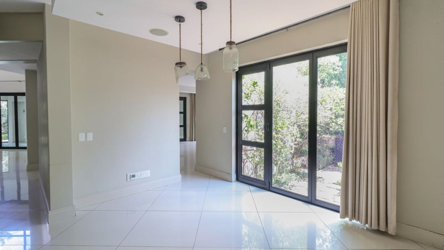 5 Bedroom Property for Sale in Hurlingham Gauteng