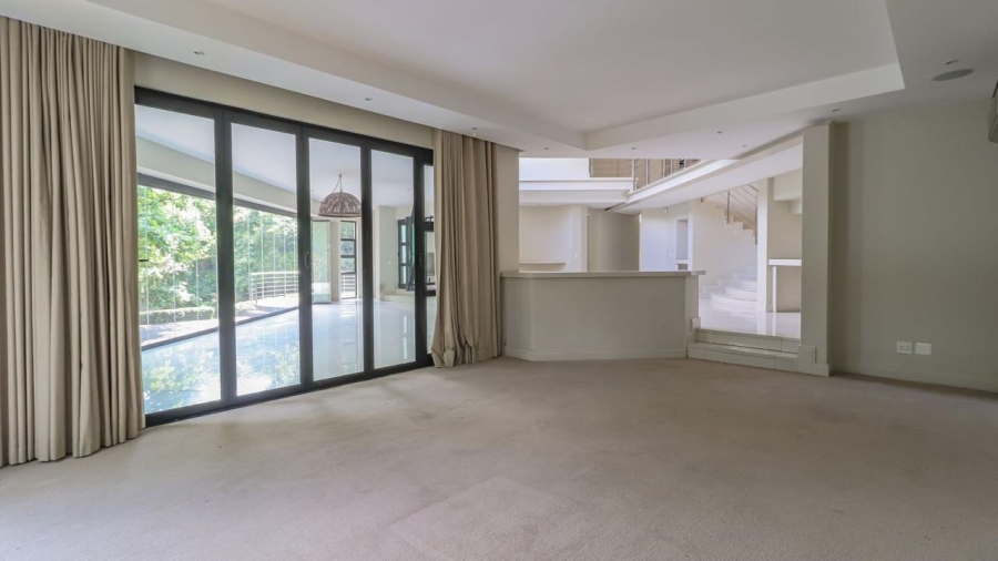 5 Bedroom Property for Sale in Hurlingham Gauteng