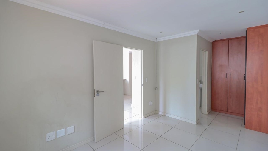 5 Bedroom Property for Sale in Hurlingham Gauteng
