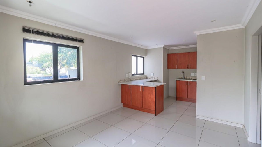 5 Bedroom Property for Sale in Hurlingham Gauteng