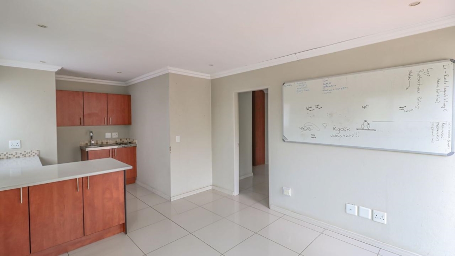 5 Bedroom Property for Sale in Hurlingham Gauteng