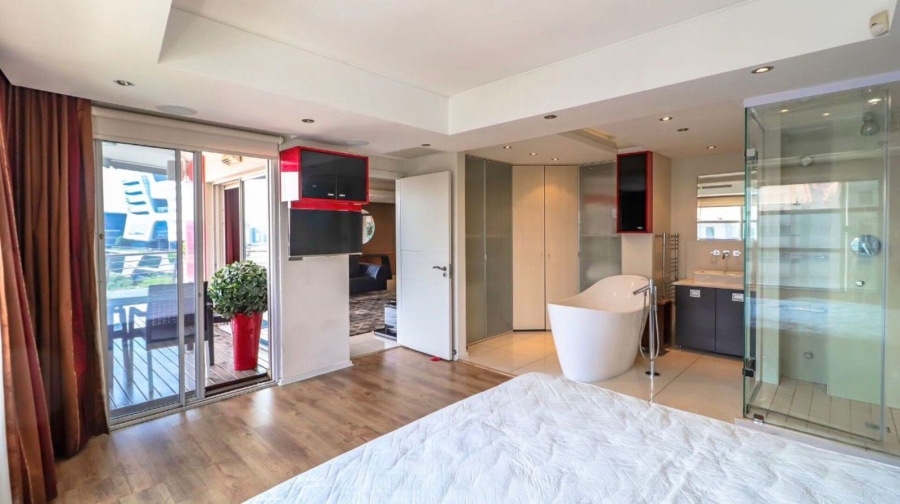 To Let 2 Bedroom Property for Rent in Sandhurst Gauteng