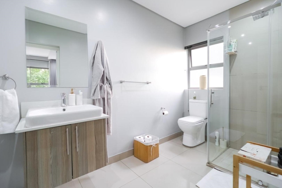 To Let 2 Bedroom Property for Rent in Broadacres Gauteng