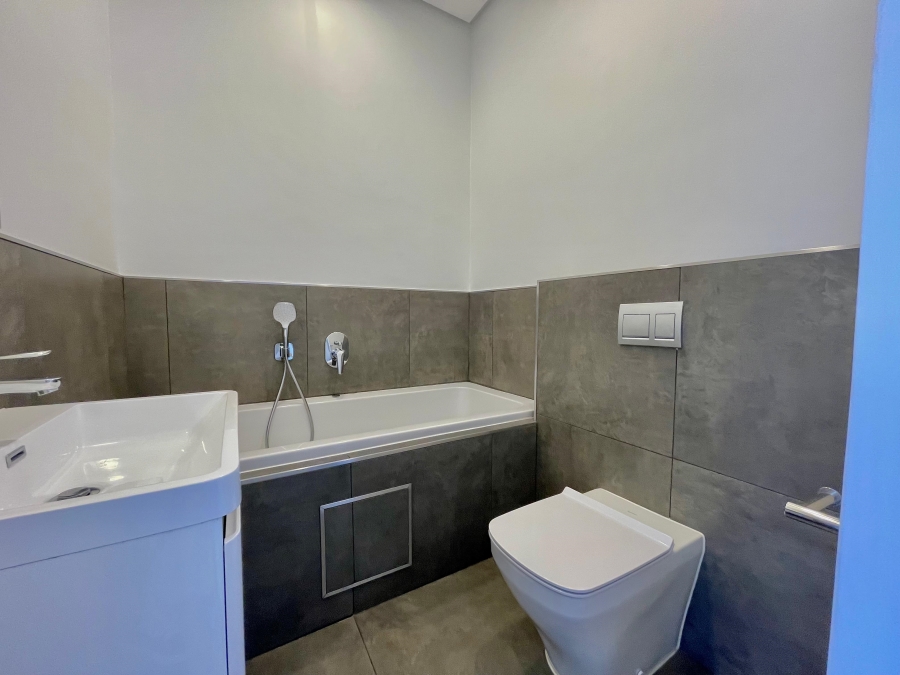 To Let 2 Bedroom Property for Rent in Illovo Gauteng